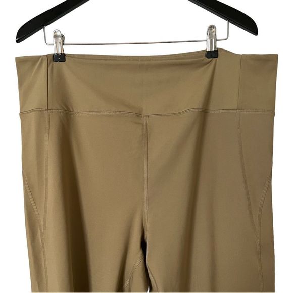 Girlfriend Collective: Tan Compressive Leggings - Picture 3 of 10